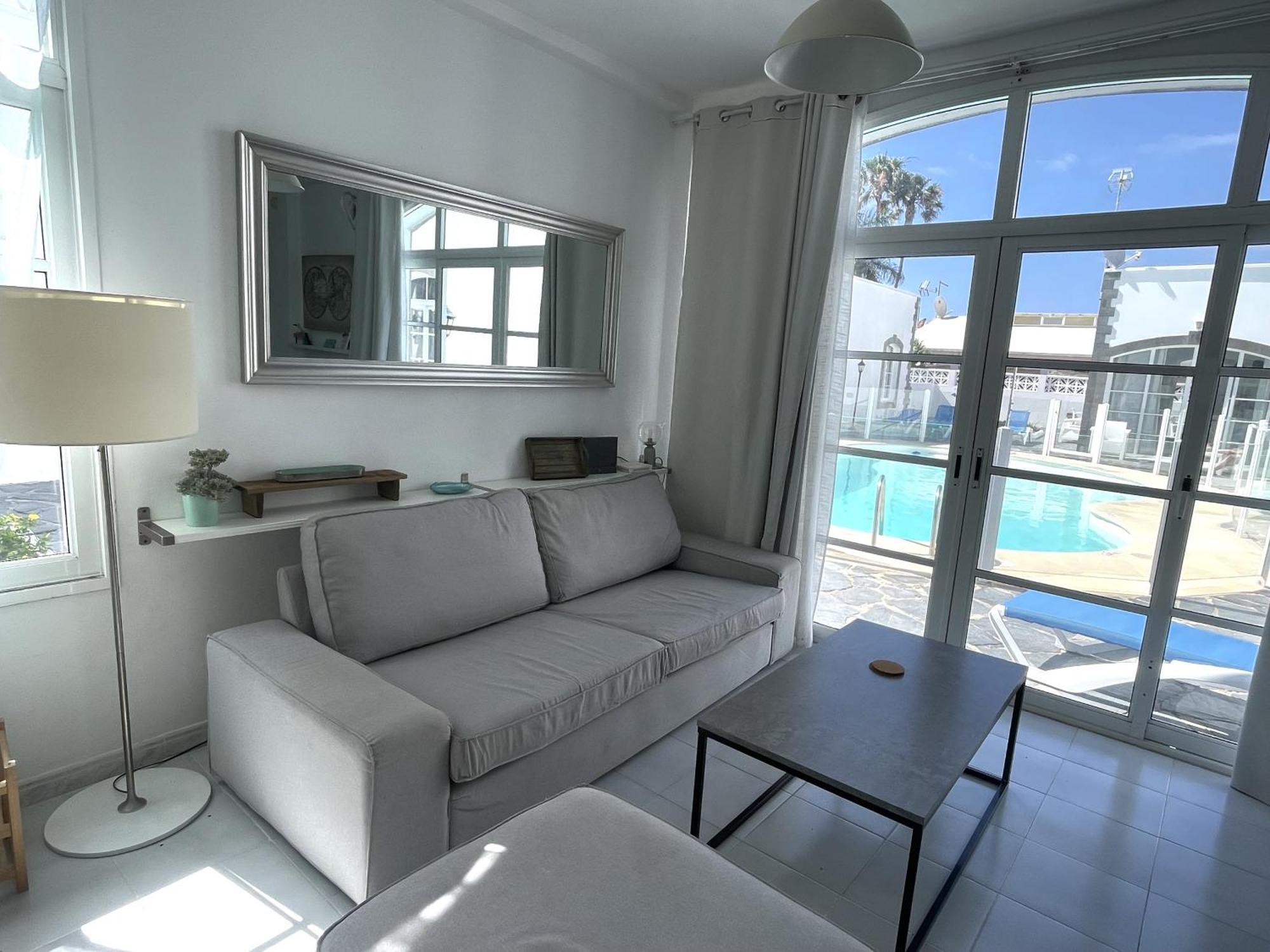 Lovely - Pool Front, Private Roof Terrace, Wifi Fiber Optic Ferienhaus *